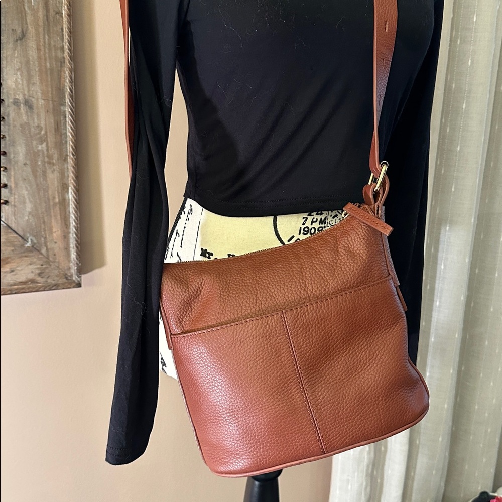 NWOT American Leather Elegant Brown Leather Hobo Shoulder Bag 10x8x5” Never Used